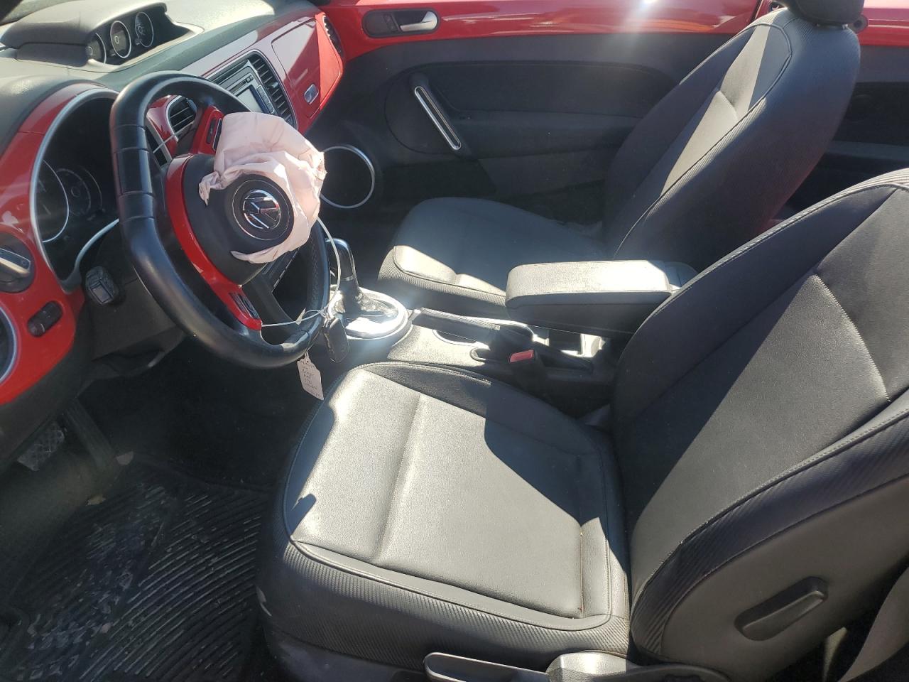 2013 Volkswagen Beetle VIN: 3VW5L7AT3DM826842 Lot: 80061665