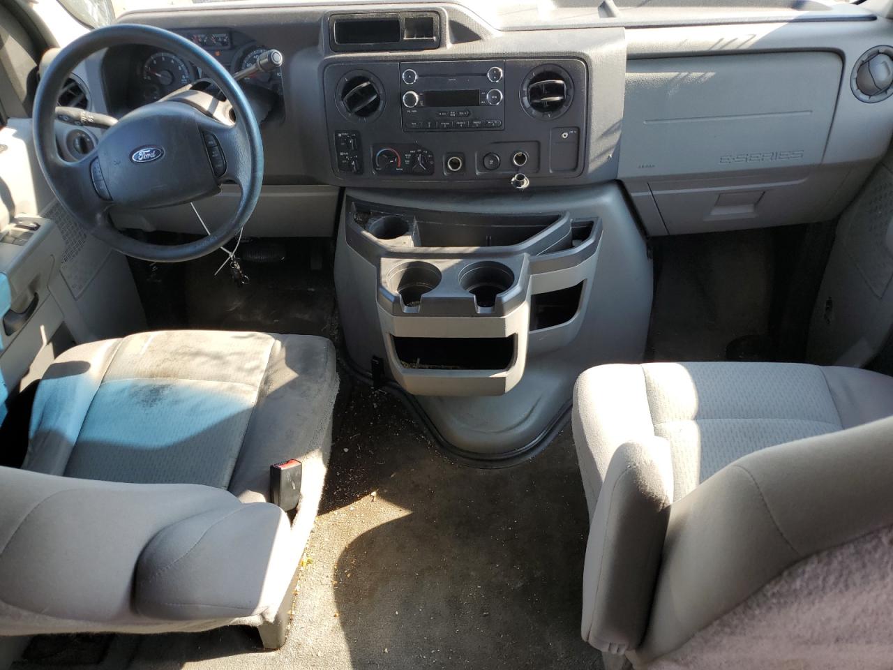 2011 Ford Econoline E350 Super Duty Wagon VIN: 1FBNE3BL0BDB12958 Lot: 81040055