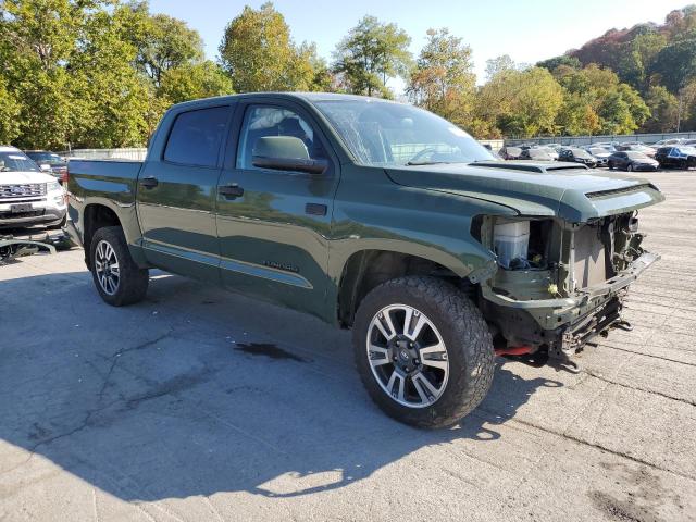  TOYOTA TUNDRA 2021 Зеленый
