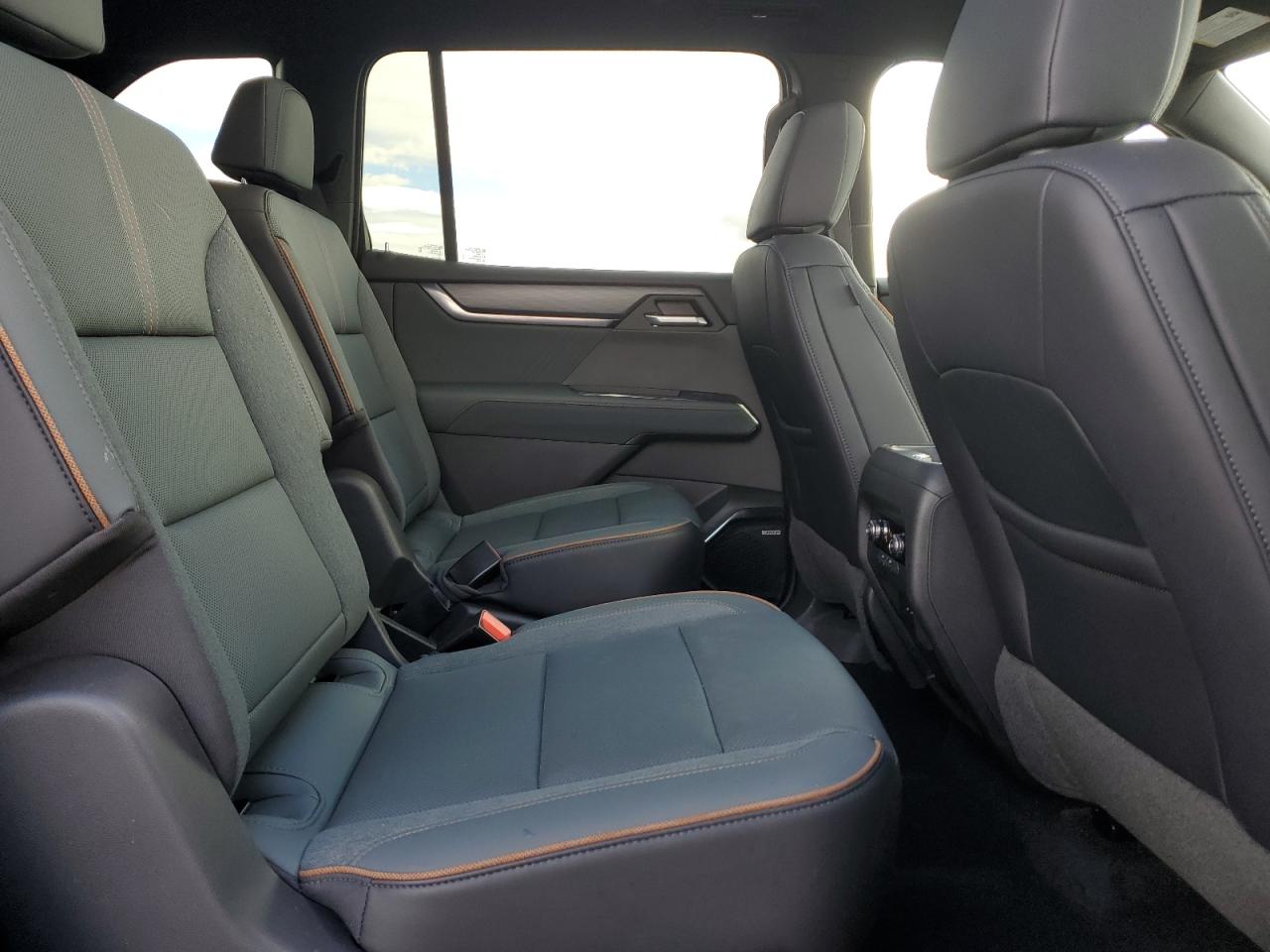 2024 GMC Acadia At4 VIN: 1GKENPKS9RJ190326 Lot: 81903055