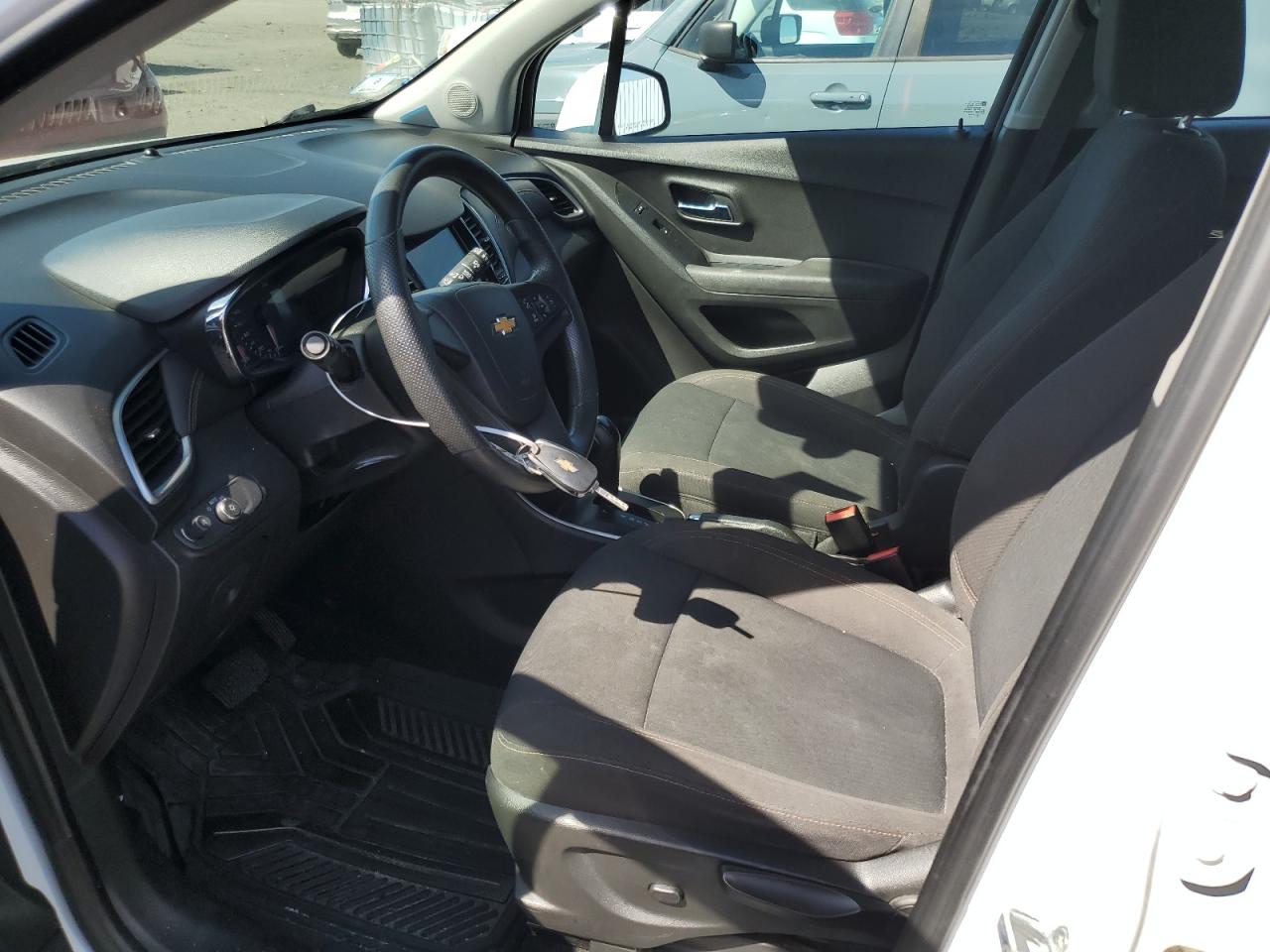 2019 Chevrolet Trax Ls VIN: LSGCJKSB5KY002212 Lot: 71207245