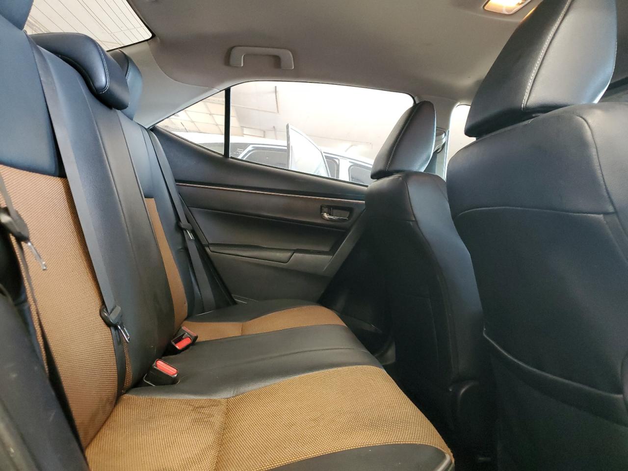 2014 Toyota Corolla L VIN: 5YFBURHE8EP139064 Lot: 80895705