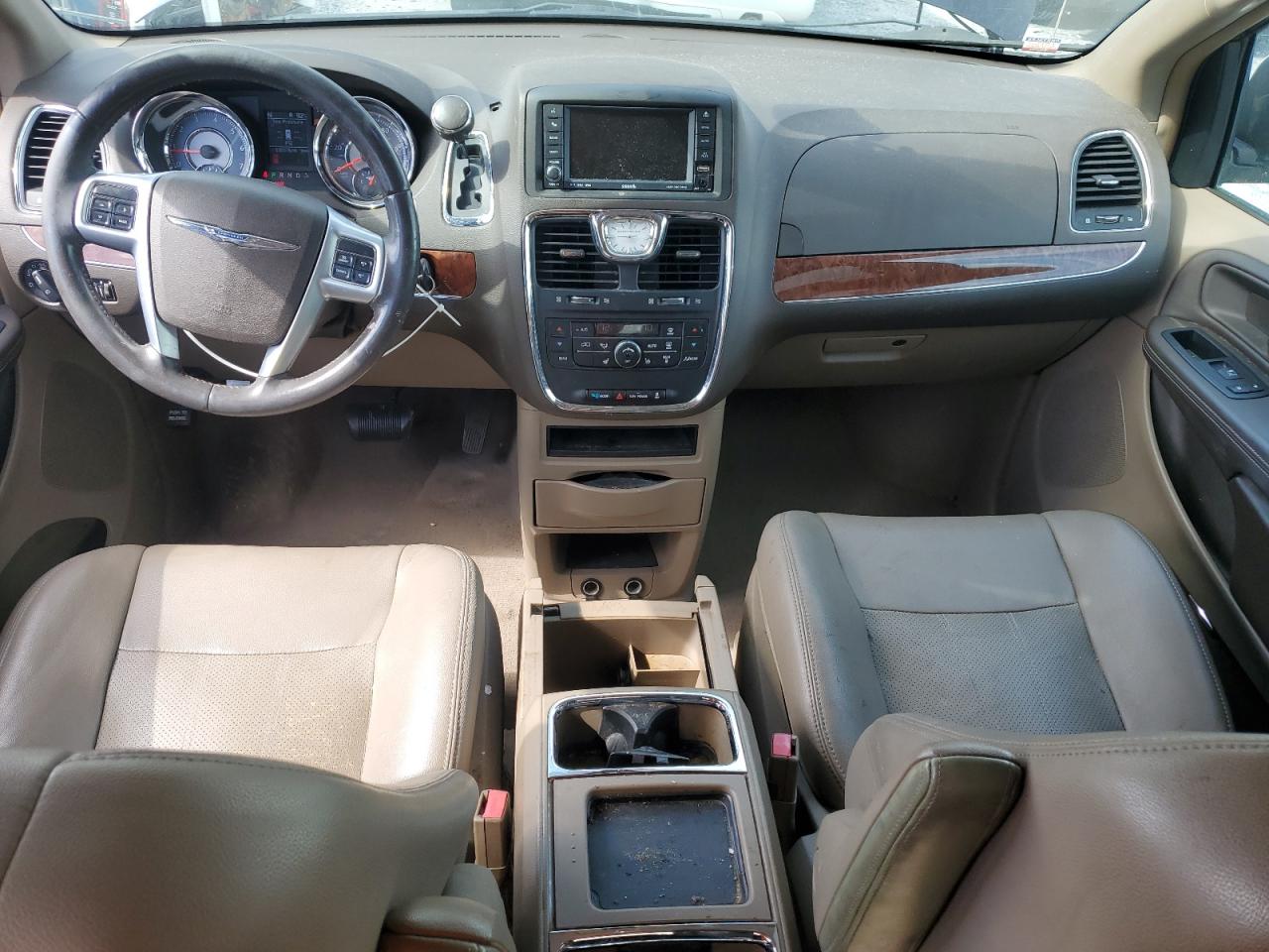 2011 Chrysler Town & Country Touring L VIN: 2A4RR8DG1BR704083 Lot: 80318935