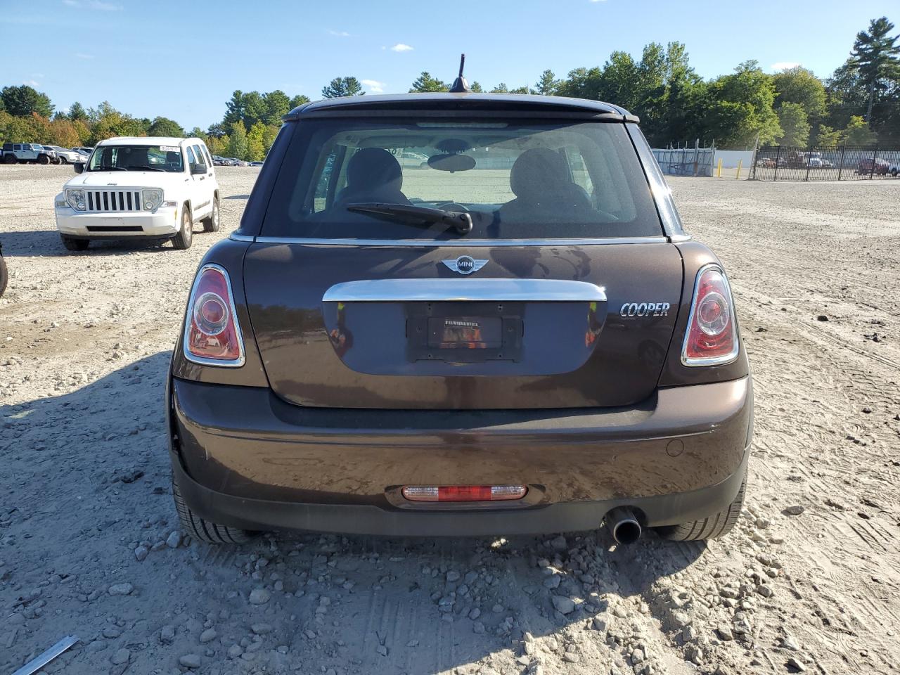 2011 Mini Cooper VIN: WMWSU3C55BT181844 Lot: 82123735