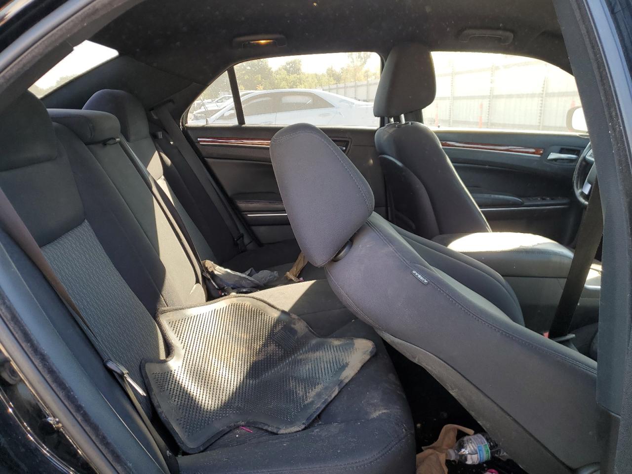 2012 Chrysler 300 VIN: 2C3CCAAG2CH312489 Lot: 81049235