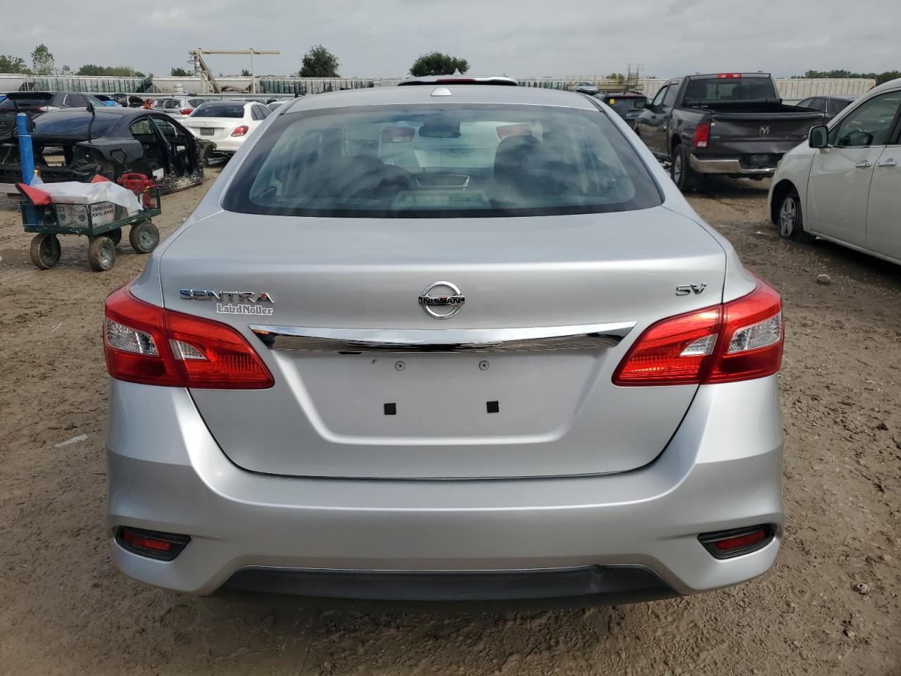 2017 Nissan Sentra S VIN: 3N1AB7AP3HY269682 Lot: 82113495