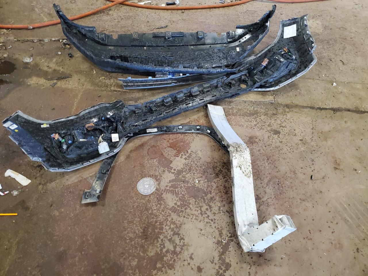 2018 Jeep Compass Latitude VIN: 3C4NJDBB1JT179453 Lot: 71779565