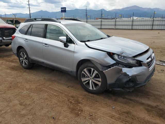  SUBARU OUTBACK 2019 Srebrny