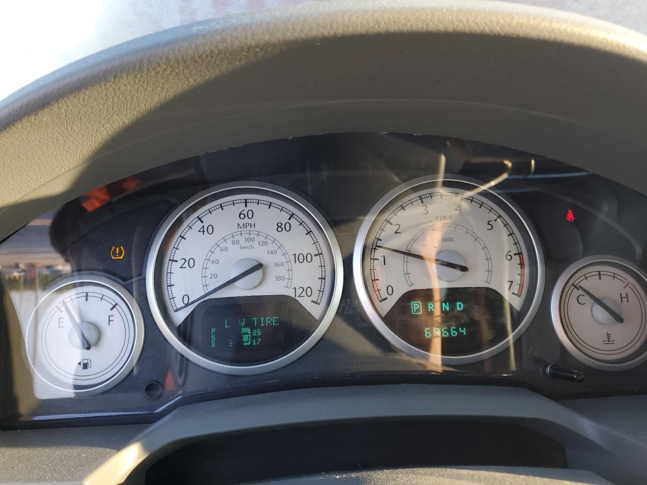 2010 Chrysler Town & Country Limited VIN: 2A4RR7DX5AR322146 Lot: 81127065