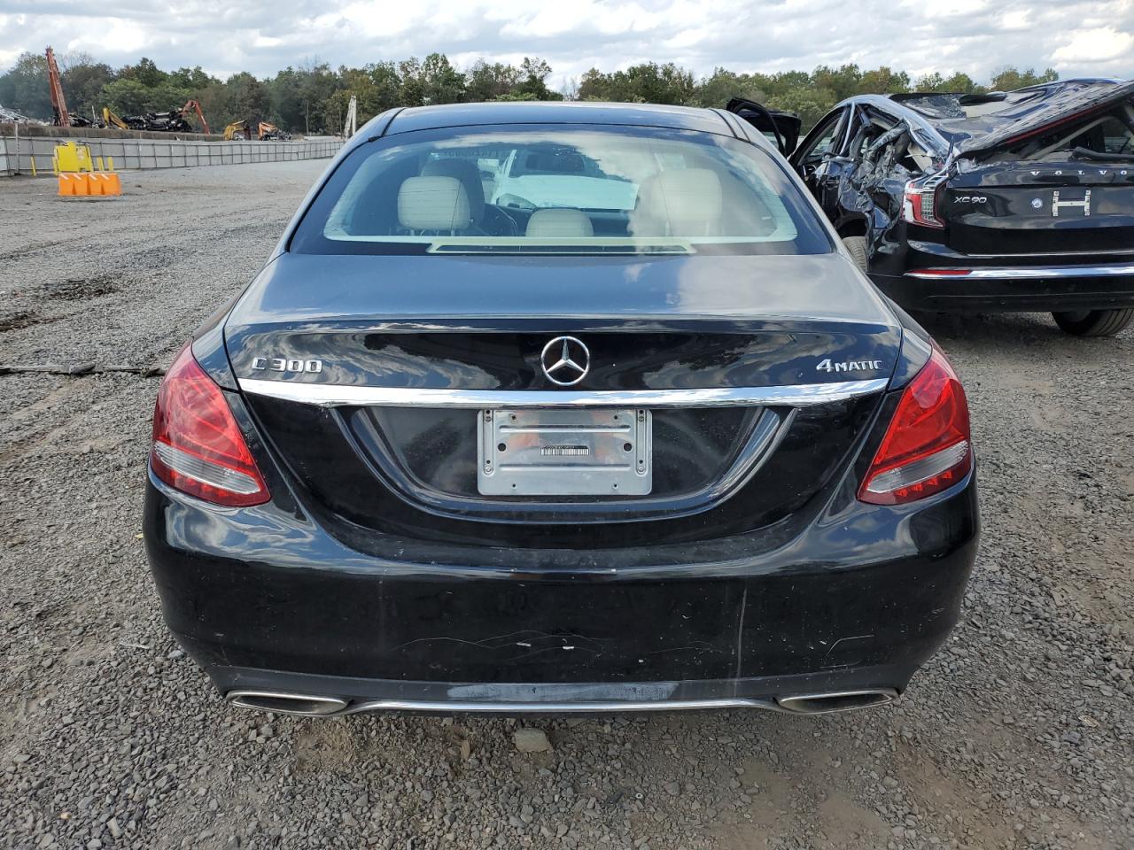 2015 Mercedes-Benz C 300 4Matic VIN: 55SWF4KB3FU032142 Lot: 71426305