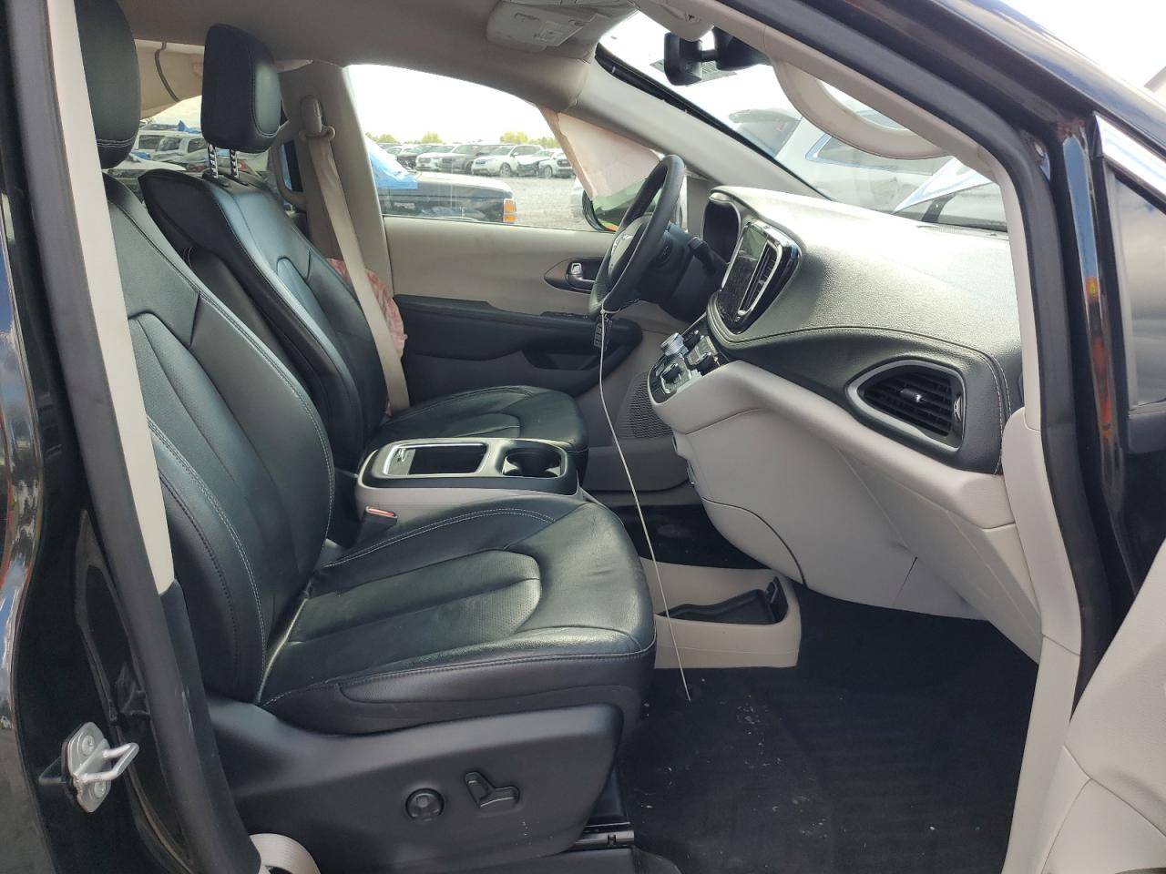 2022 Chrysler Pacifica Touring L VIN: 2C4RC1BGXNR145722 Lot: 83821085