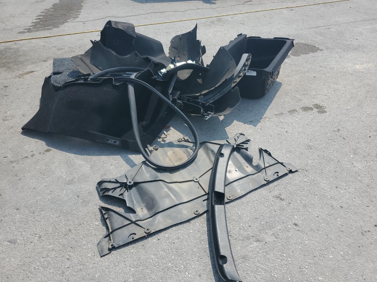 2023 Tesla Model Y VIN: 7SAYGDEE9PA163137 Lot: 71648535