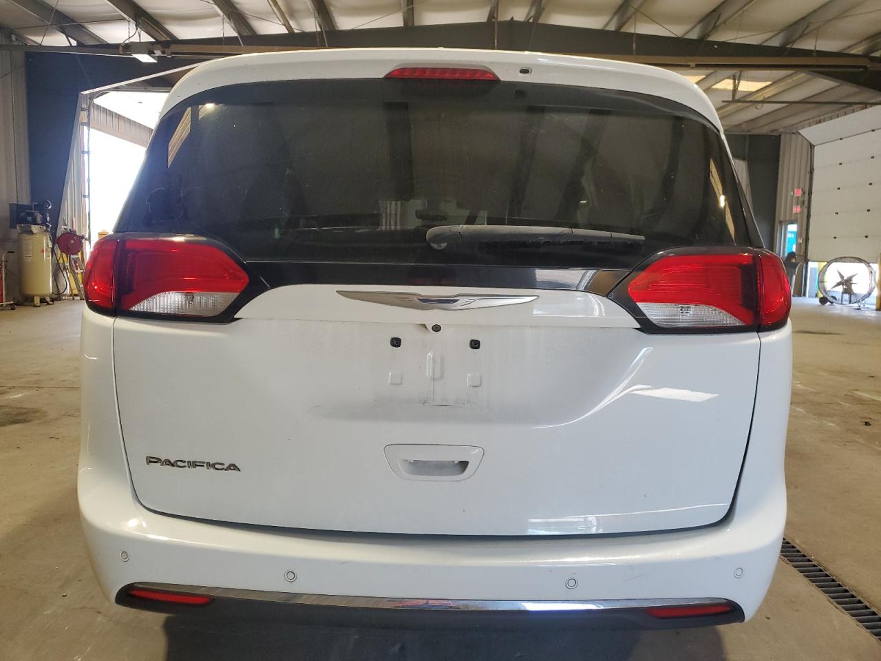 2017 Chrysler Pacifica Touring L VIN: 2C4RC1BG1HR507487 Lot: 71954665