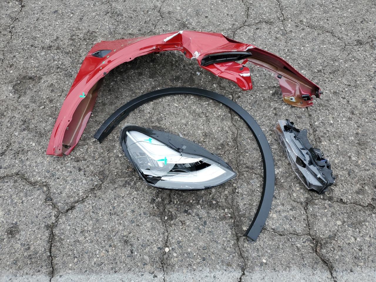 2022 Tesla Model Y VIN: 7SAYGDEE0NF317153 Lot: 71710355