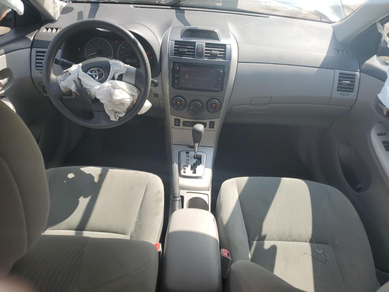 2013 Toyota Corolla Base VIN: 5YFBU4EE2DP215836 Lot: 82039255