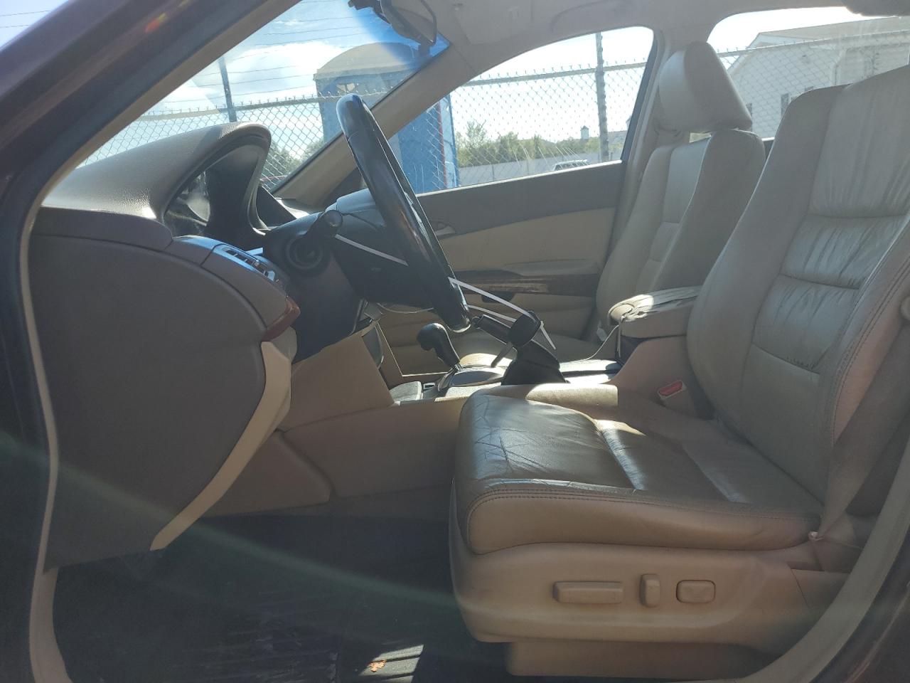 2009 Honda Accord Exl VIN: 1HGCP26859A090451 Lot: 81577385