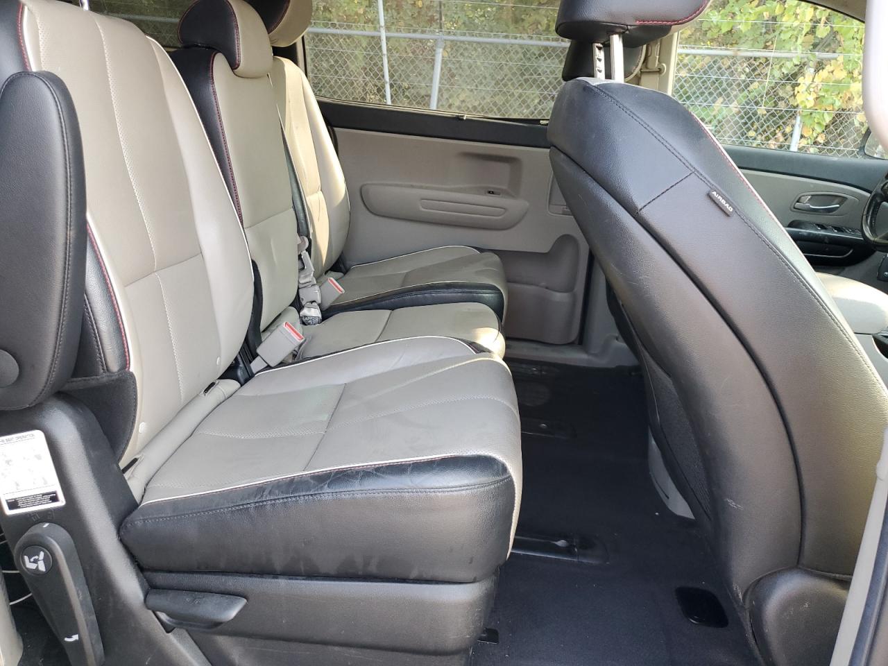 2020 Kia Sedona Lx VIN: KNDMB5C19L6646992 Lot: 71434165