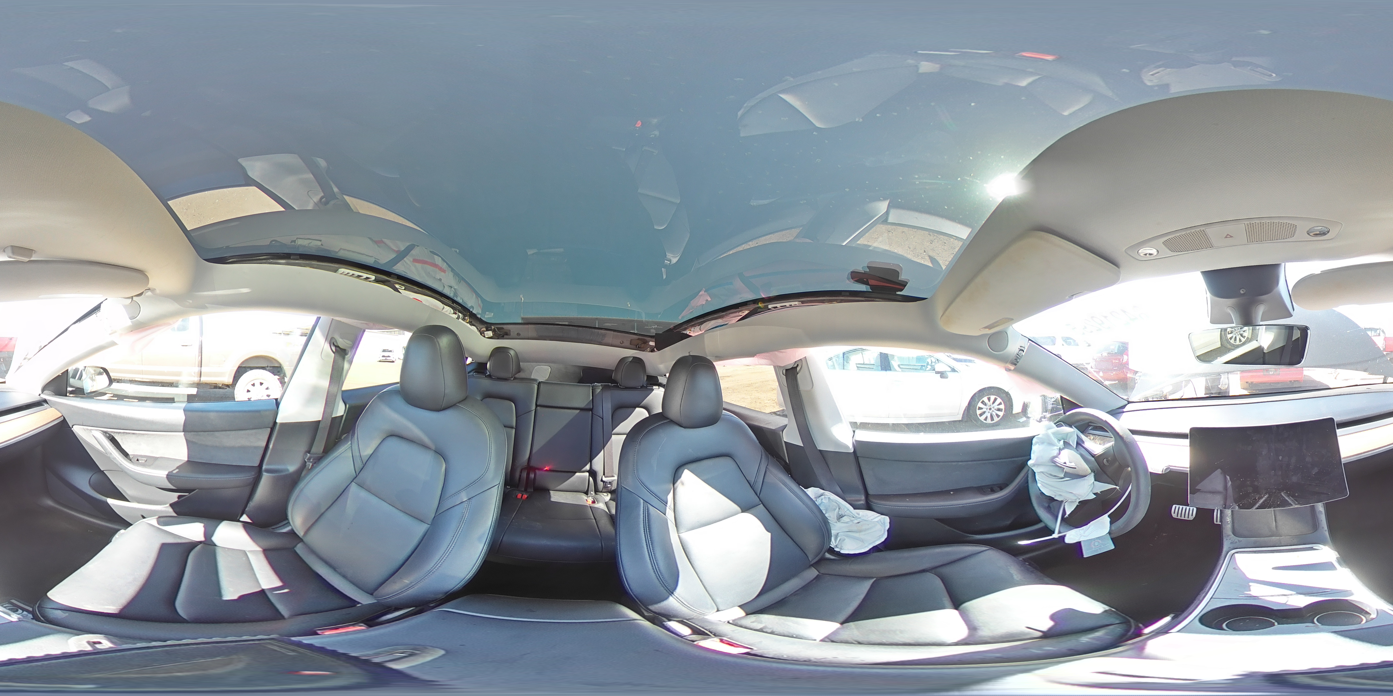 2022 Tesla Model Y VIN: 7SAYGDEF0NF513697 Lot: 84219295