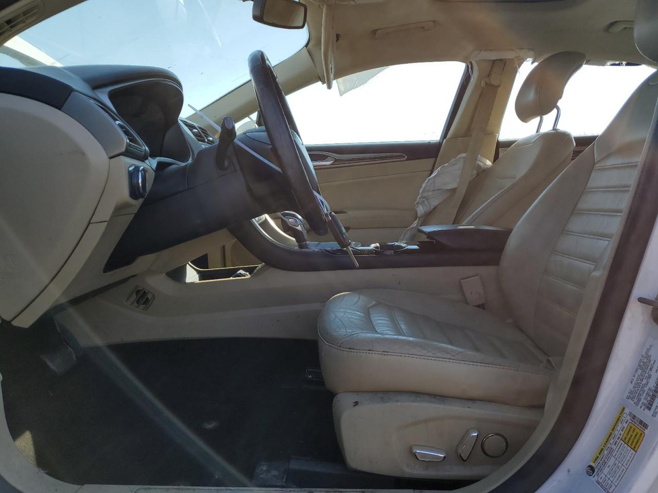 2014 Ford Fusion Se VIN: 1FA6P0HD3E5390492 Lot: 81592255