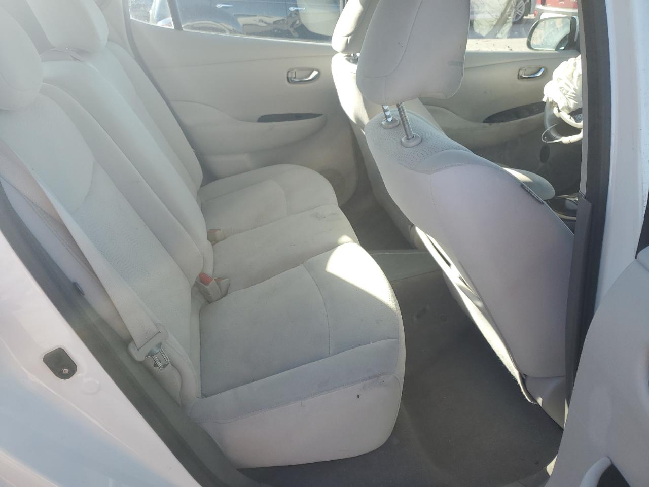 2015 Nissan Leaf S VIN: 1N4AZ0CP4FC303380 Lot: 84258385