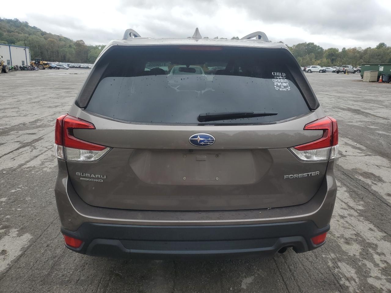 2022 Subaru Forester Premium VIN: JF2SKAEC9NH402900 Lot: 81396555