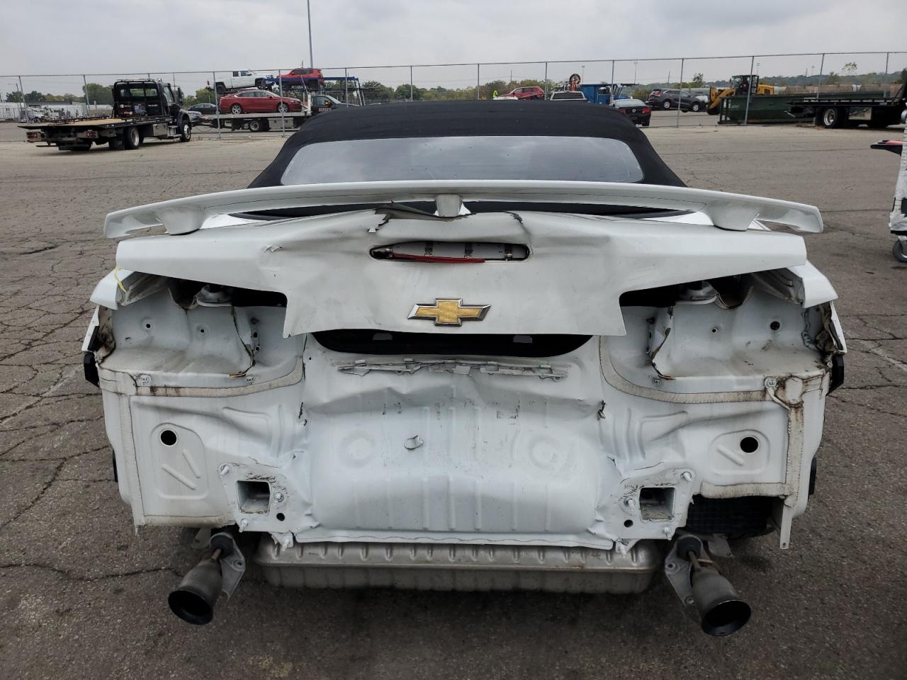 2017 Chevrolet Camaro Lt VIN: 1G1FB3DX6H0135646 Lot: 82058905