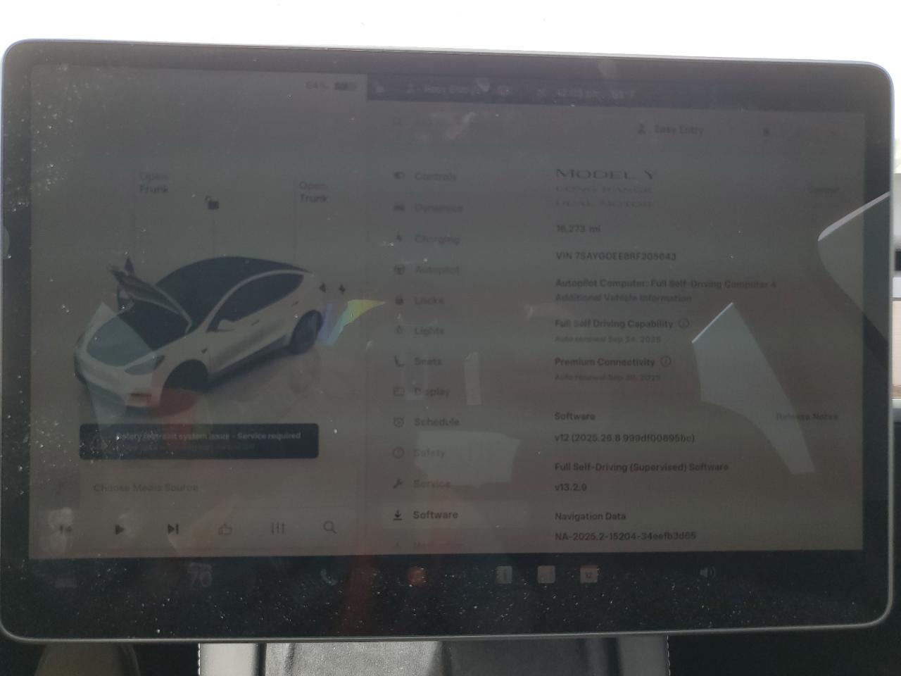 2024 Tesla Model Y VIN: 7SAYGDEE8RF205643 Lot: 80568525