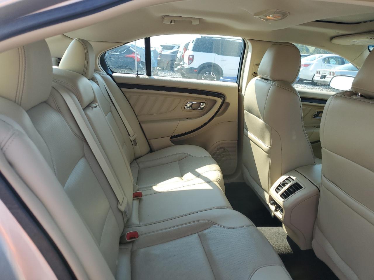 2017 Ford Taurus Limited VIN: 1FAHP2F81HG123595 Lot: 71133185