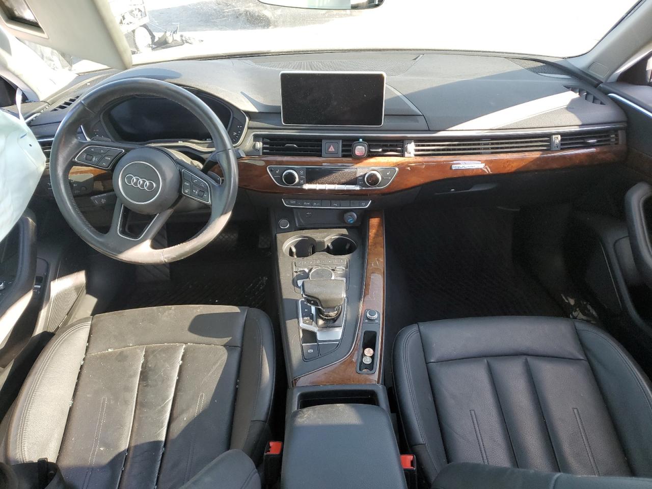 2018 Audi A4 Premium Plus VIN: WAUENAF4XJN019941 Lot: 70866825