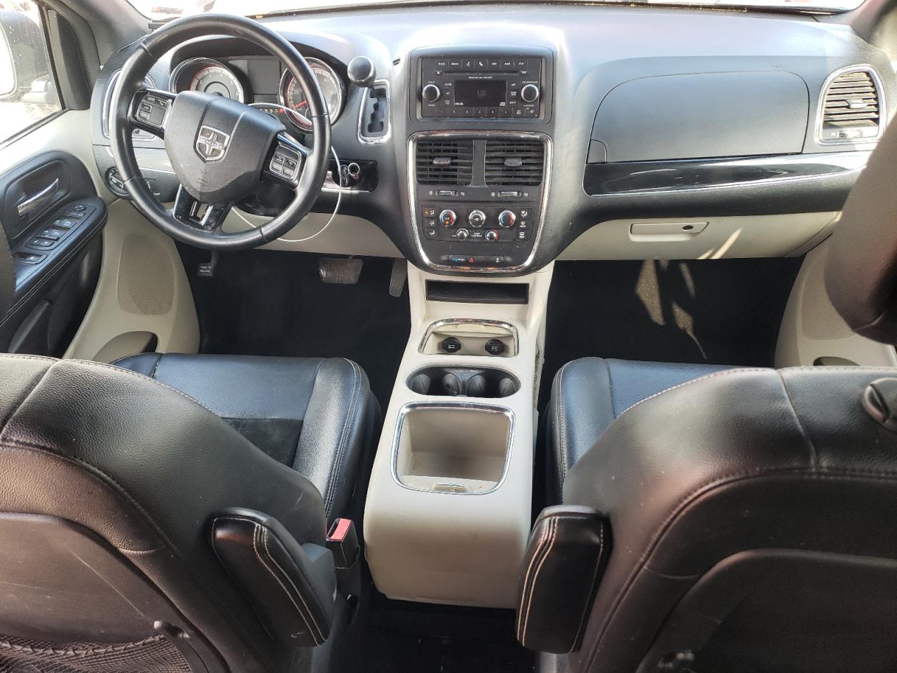 2017 Dodge Grand Caravan Sxt VIN: 2C4RDGCG3HR546208 Lot: 81030545