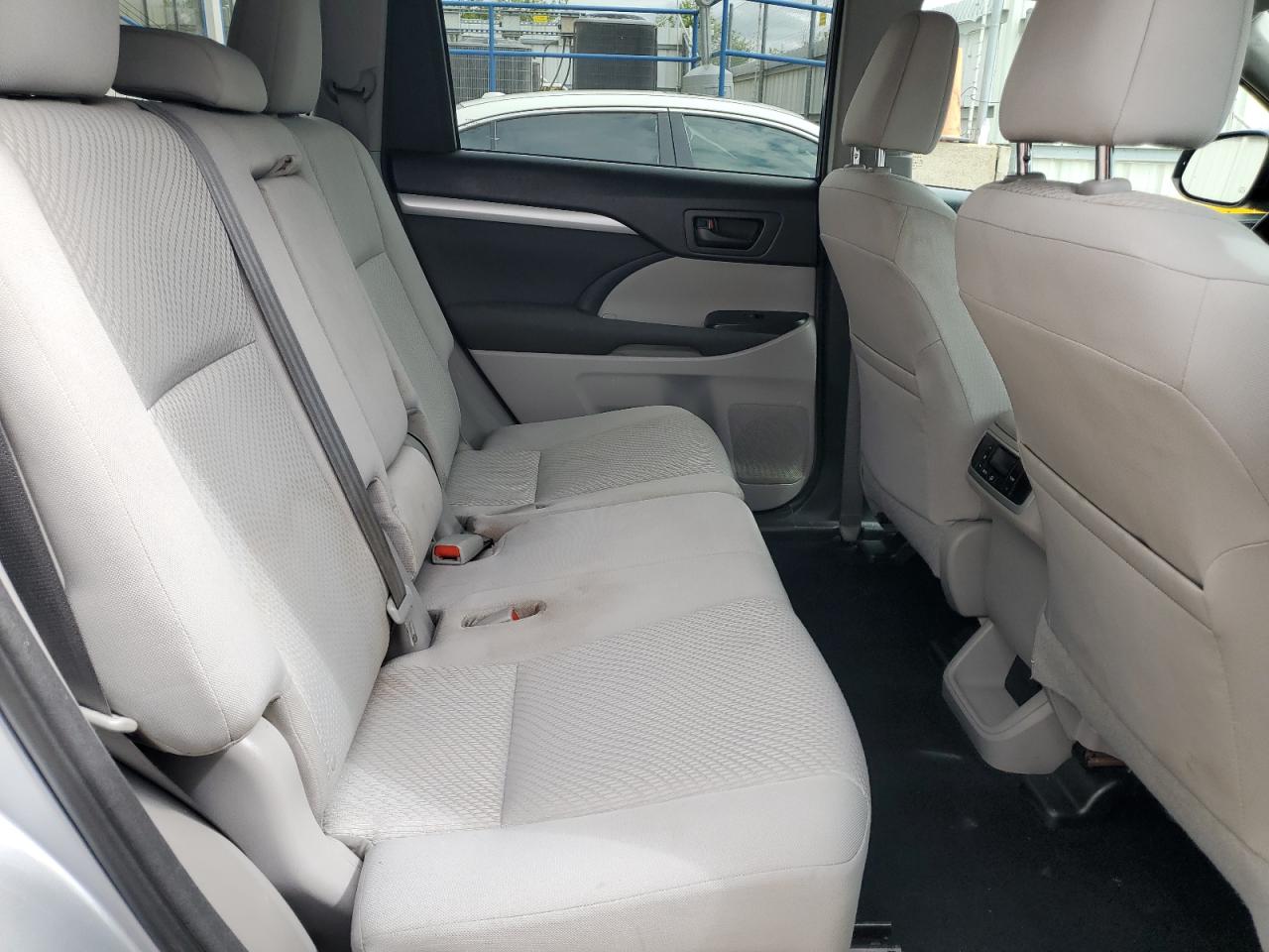 2015 Toyota Highlander Le VIN: 5TDZARFH6FS016375 Lot: 83850715