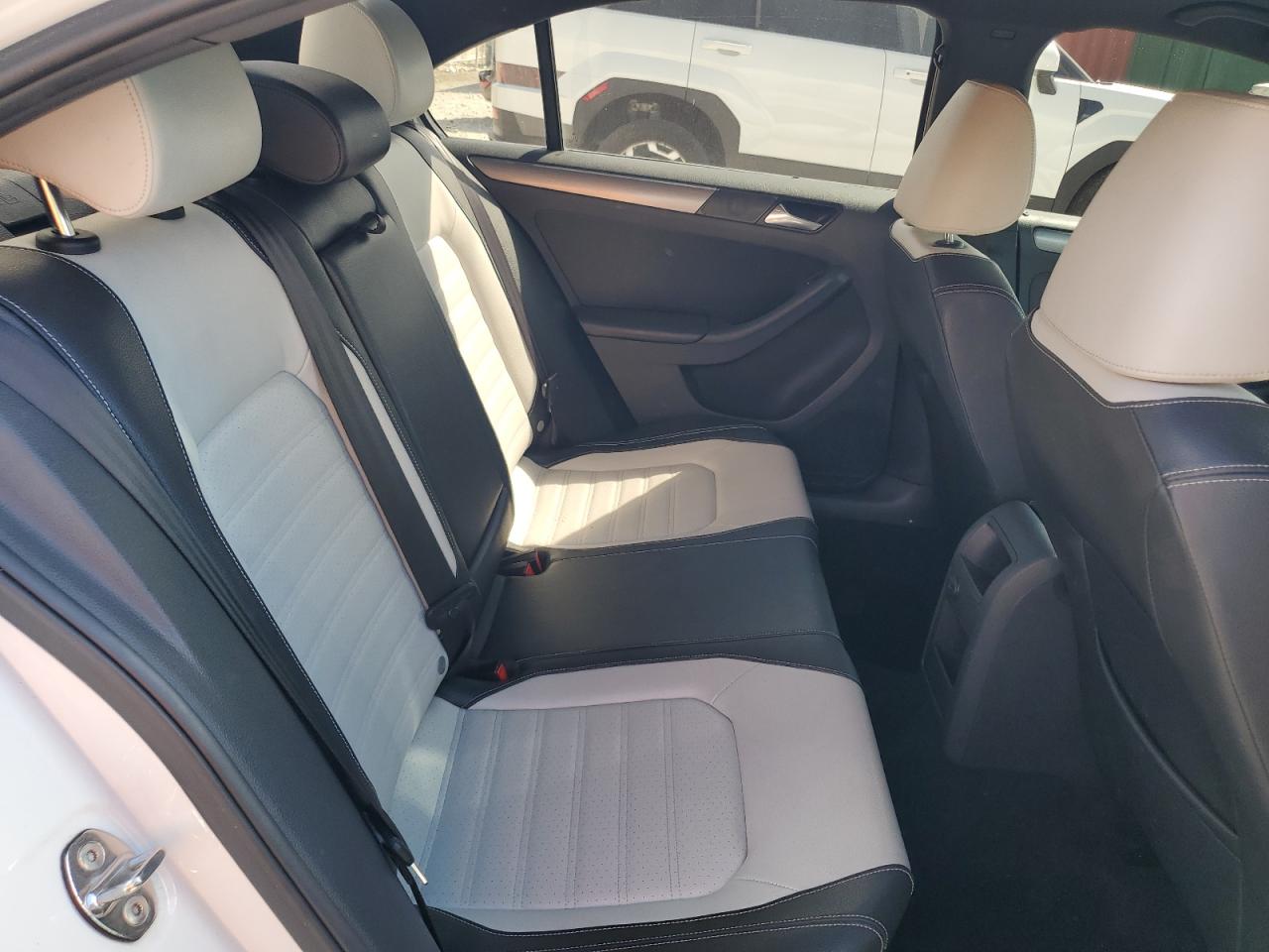 2016 Volkswagen Jetta Sport VIN: 3VWD17AJXGM369032 Lot: 84584065