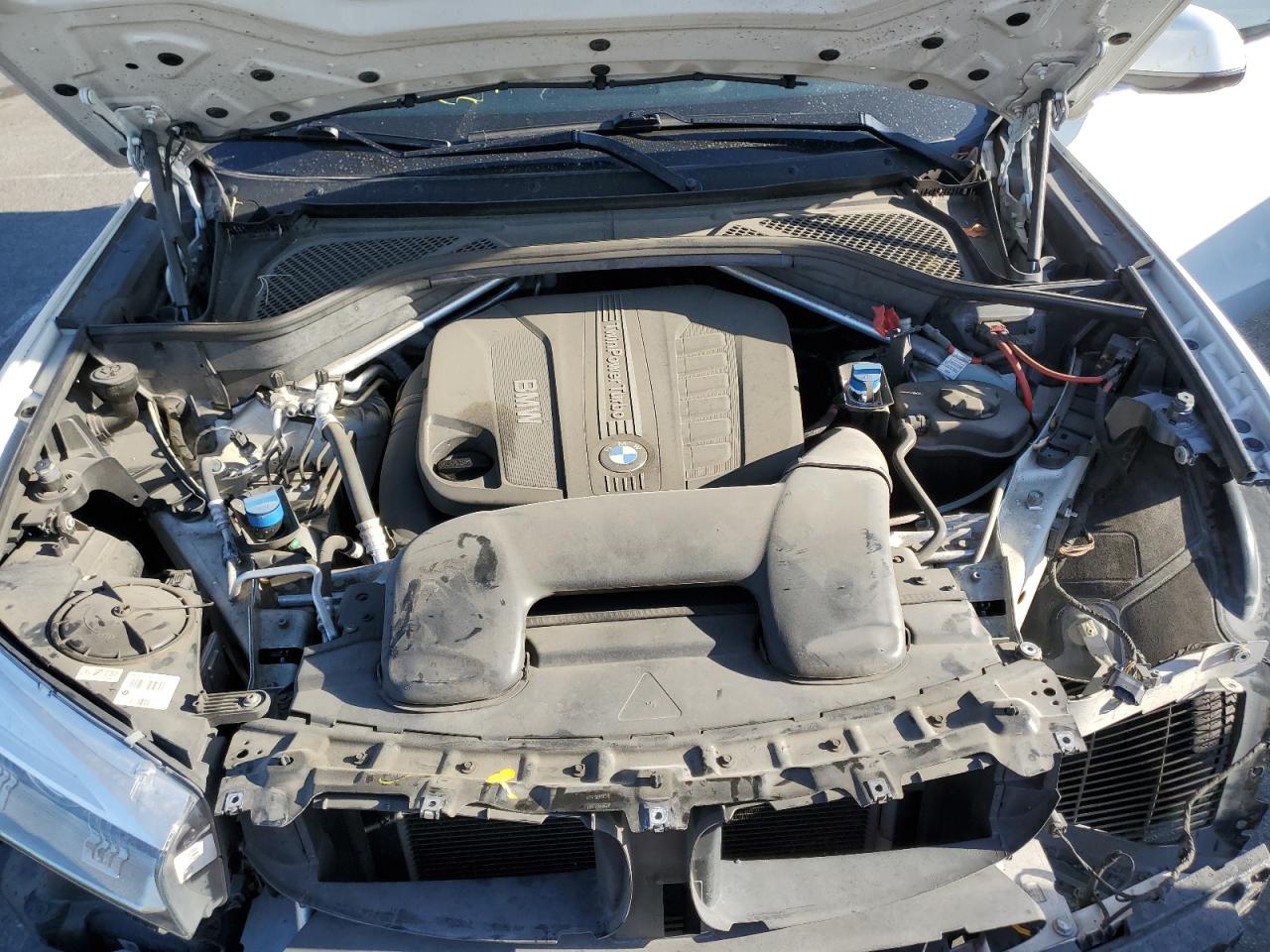 2015 BMW X5 xDrive35D VIN: 5UXKS4C52F0J98654 Lot: 71261555