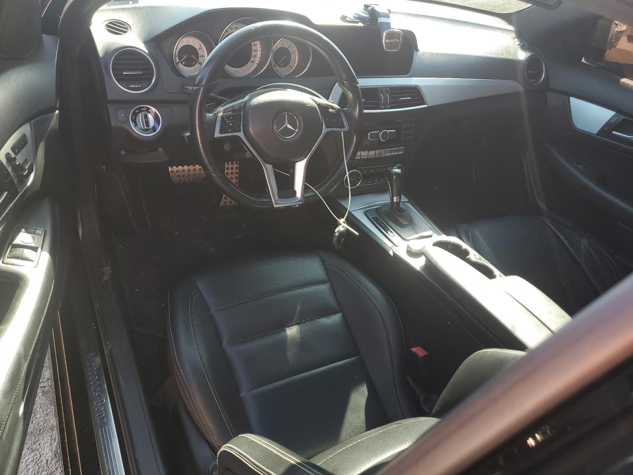 2012 Mercedes-Benz C 250 VIN: WDDGJ4HB0CF859816 Lot: 81598075