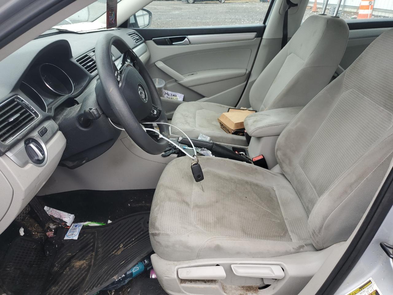 2016 Volkswagen Passat S VIN: 1VWAT7A36GC043342 Lot: 81147925