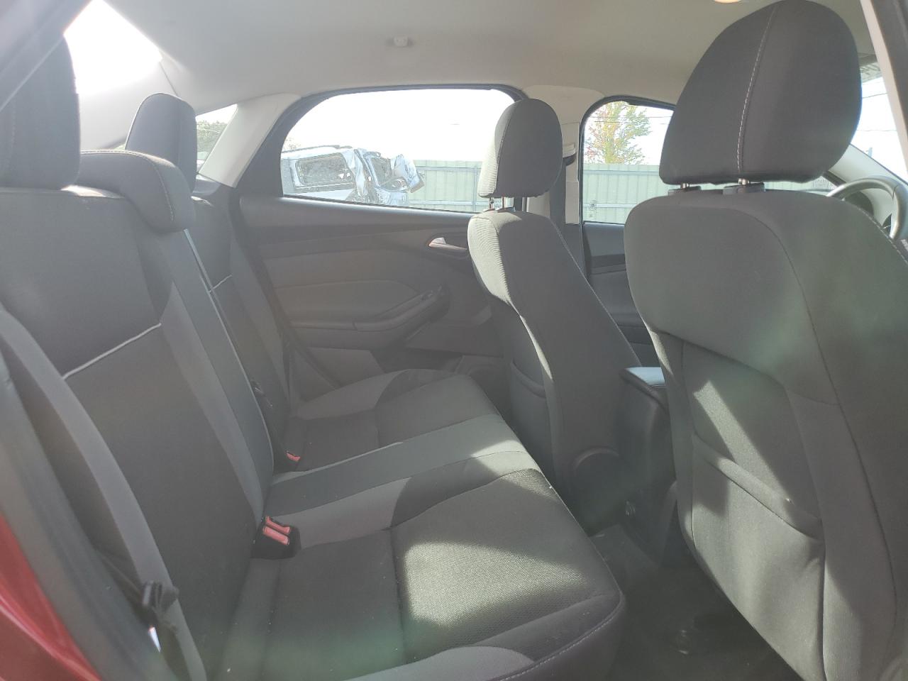 2014 Ford Focus Se VIN: 1FADP3F29EL201883 Lot: 84423695