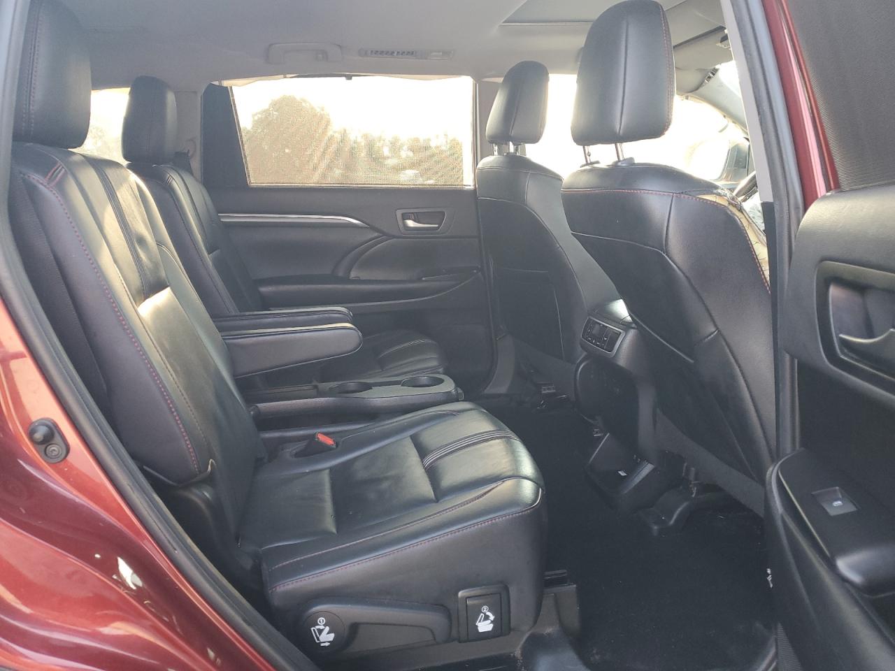 2019 Toyota Highlander Se VIN: 5TDJZRFH8KS623166 Lot: 81487715