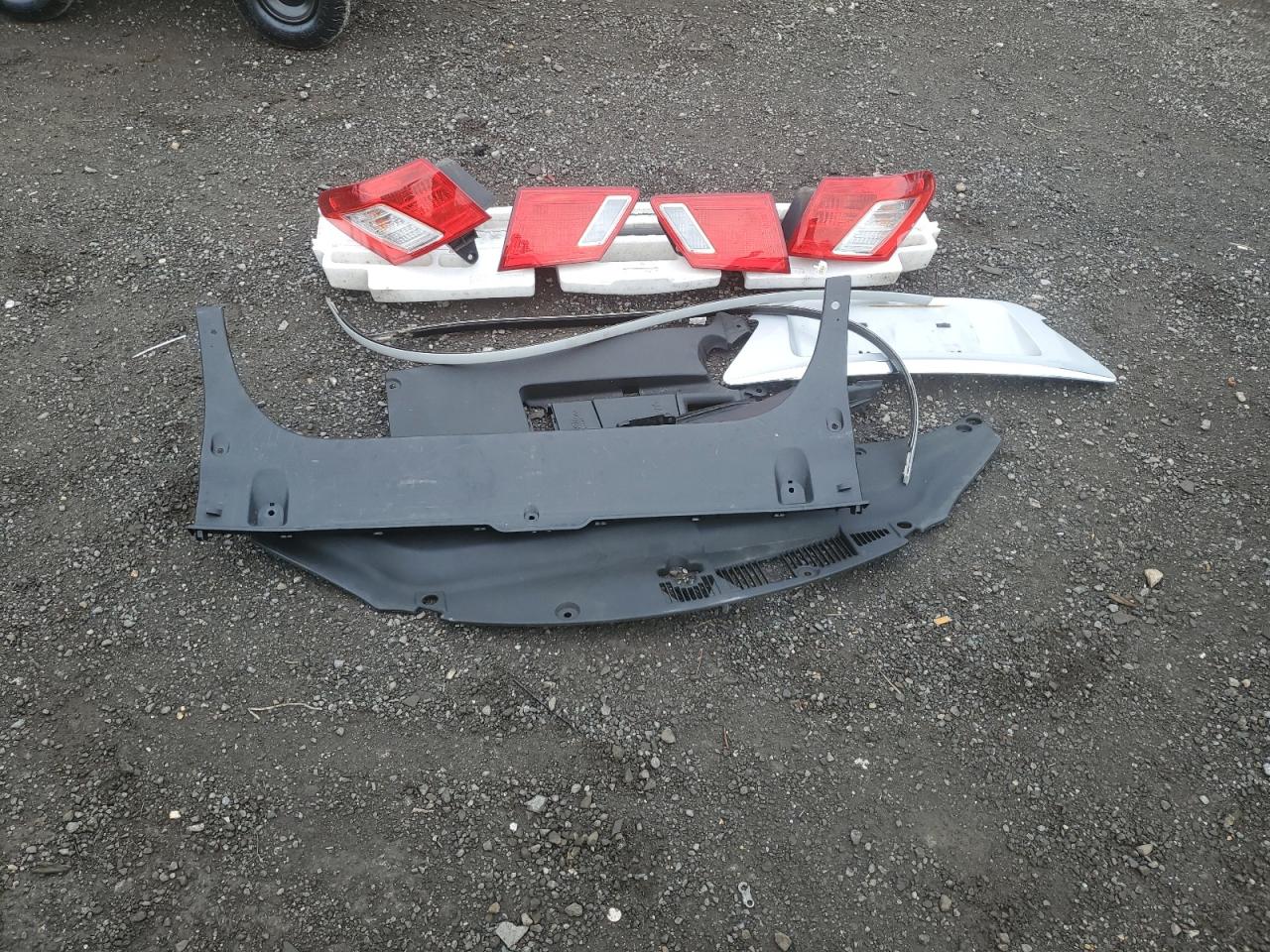 2007 Lexus Es 350 VIN: JTHBJ46GX72015748 Lot: 82038755