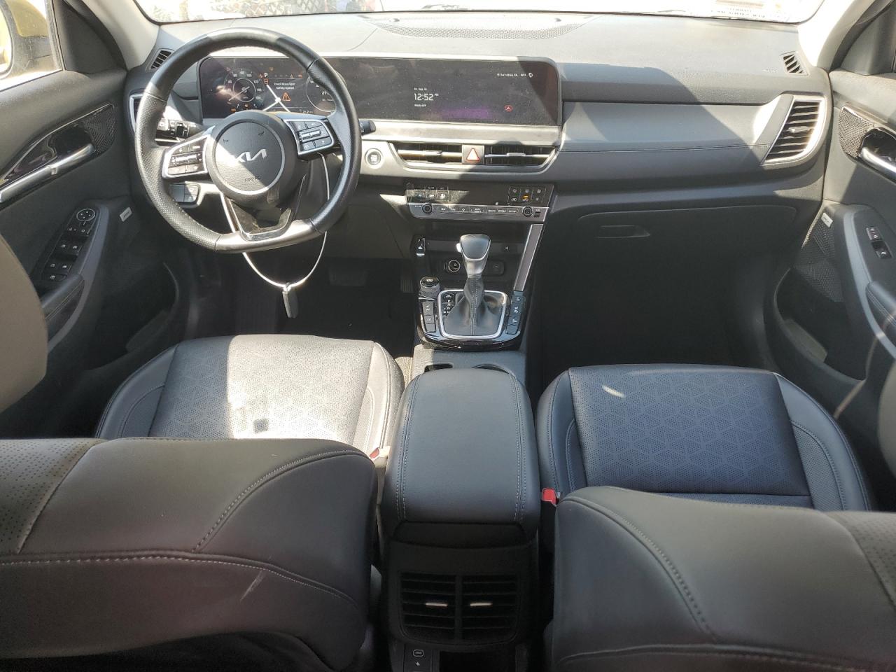 2024 Kia Seltos Sx VIN: KNDETCA73R7638791 Lot: 81717755