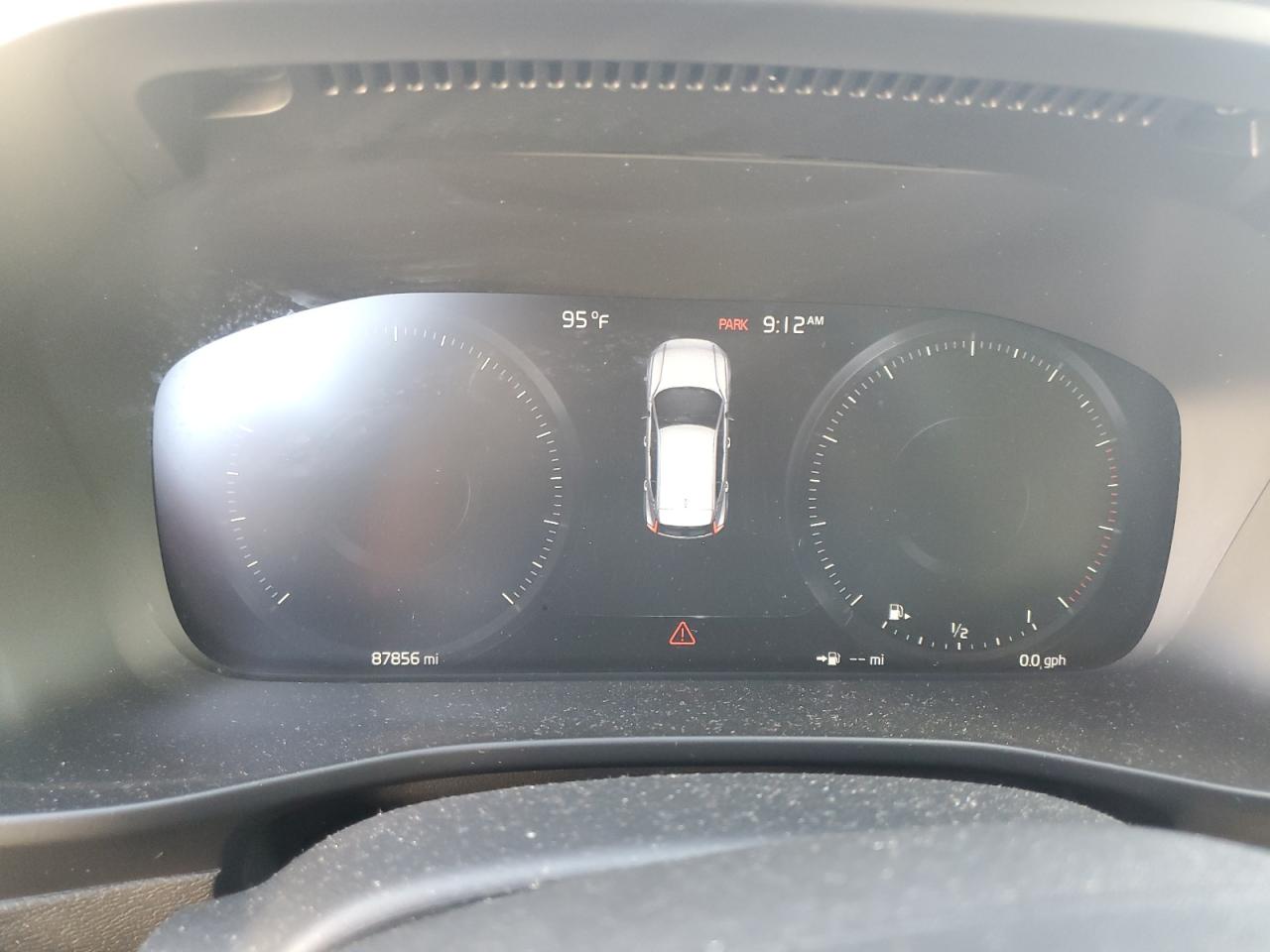 2021 Volvo Xc40 T4 Momentum VIN: YV4AC2HK4M2604185 Lot: 81734845