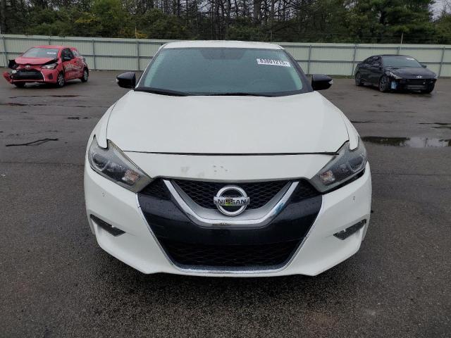 Седаны NISSAN MAXIMA 2017 Белы