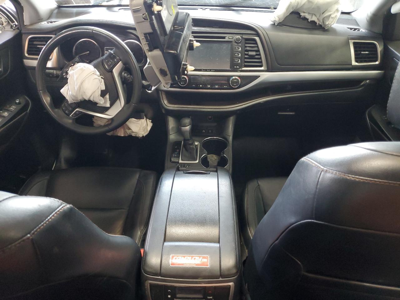 2016 Toyota Highlander Xle VIN: 5TDJKRFH9GS302667 Lot: 71476225