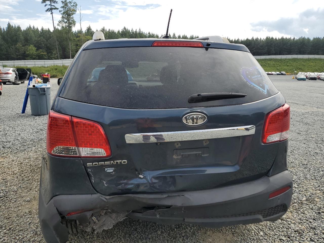 2011 Kia Sorento Base VIN: 5XYKT3A12BG129914 Lot: 80324865
