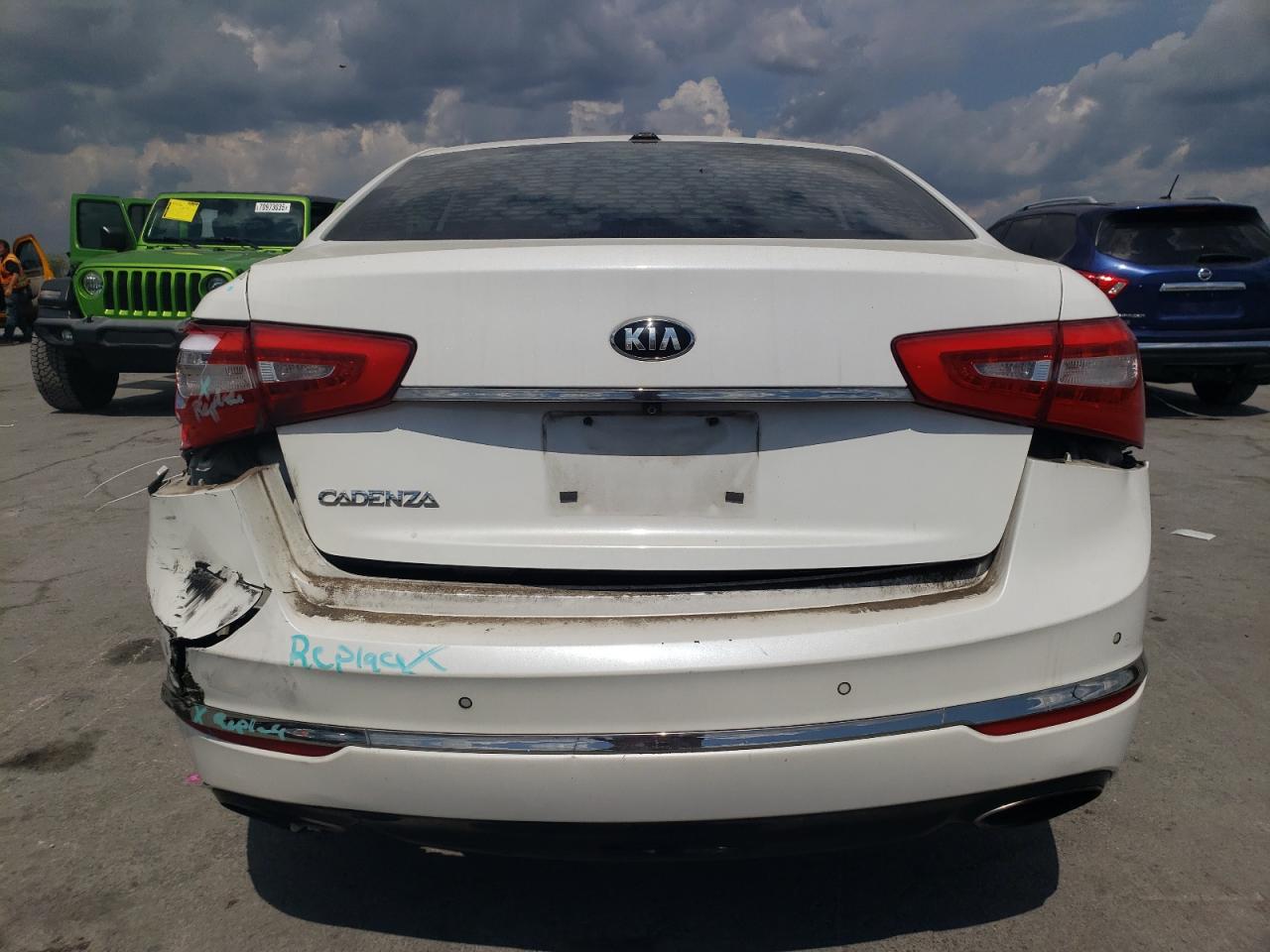 2015 Kia Cadenza Premium VIN: KNALN4D72F5174027 Lot: 70944775