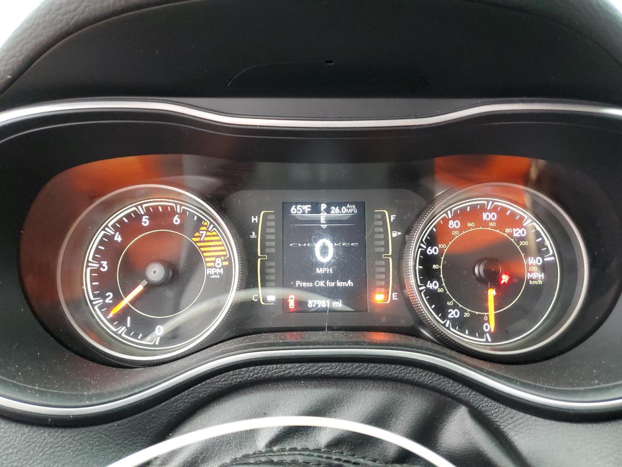 2019 Jeep Cherokee Latitude Plus VIN: 1C4PJMLX6KD473490 Lot: 80402345