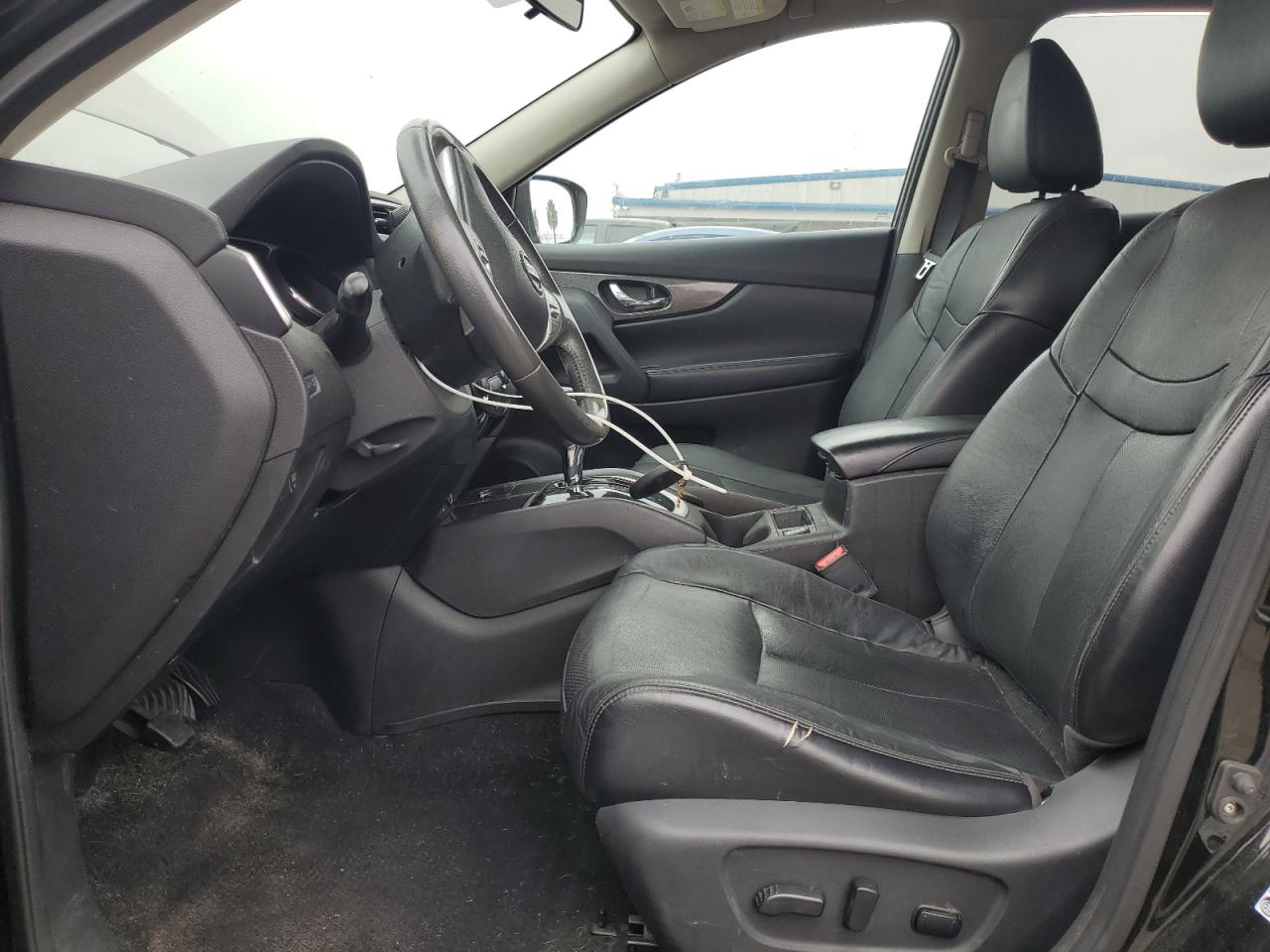 2015 Nissan Rogue S VIN: 5N1AT2MT2FC764298 Lot: 84059685