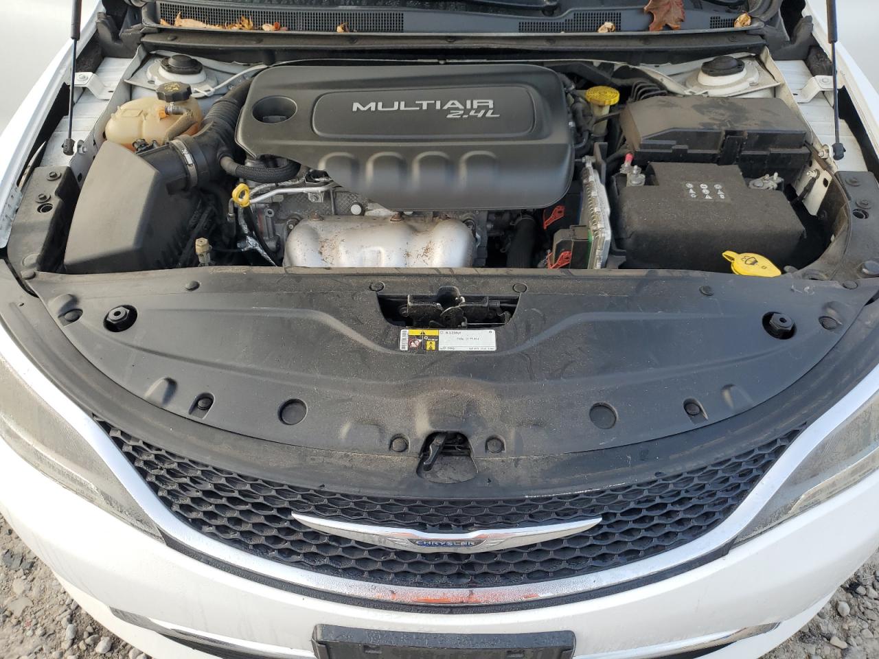 2015 Chrysler 200 Limited VIN: 1C3CCCAB2FN616174 Lot: 84367295