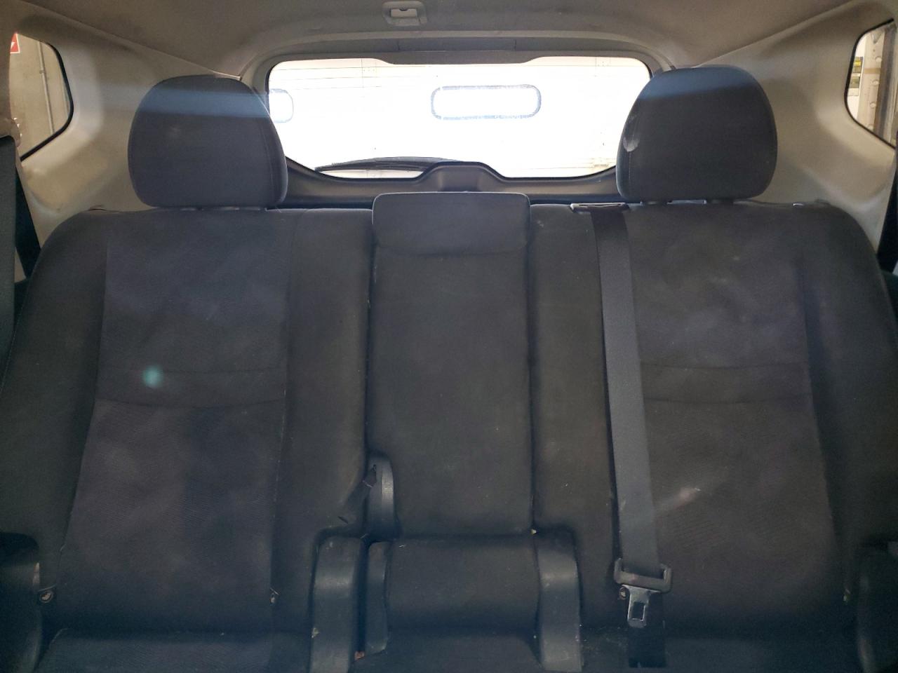 2015 Nissan Rogue S VIN: KNMAT2MV1FP568710 Lot: 81501435