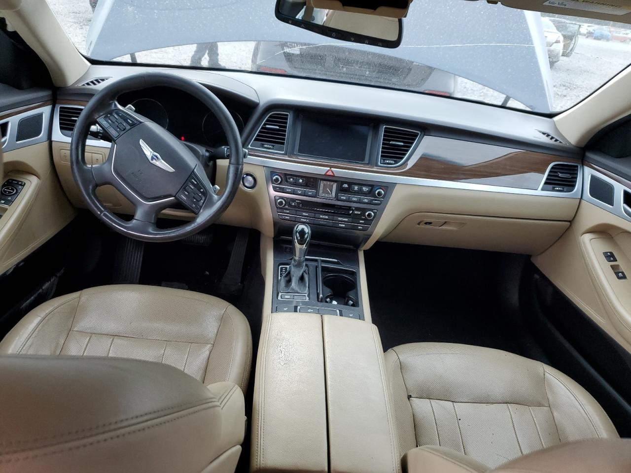 2015 Hyundai Genesis 3.8L VIN: KMHGN4JE5FU068213 Lot: 71727935