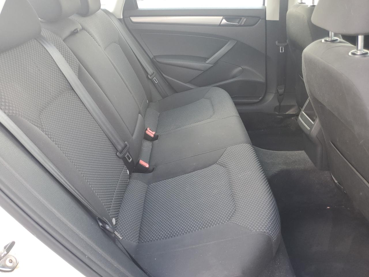 2012 Volkswagen Passat S VIN: 1VWAH7A35CC035311 Lot: 82134345